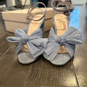 Loeffler Randal Camellia in blue size 6.5